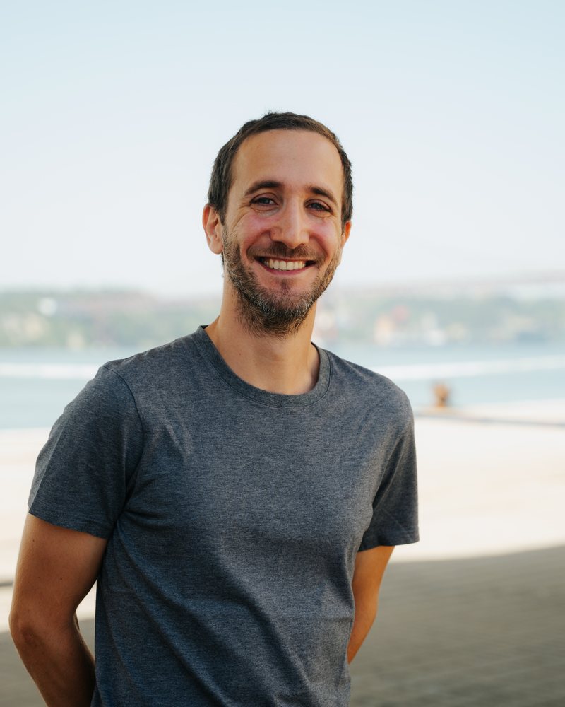 Gonçalo Falcão, riverside Lisbon